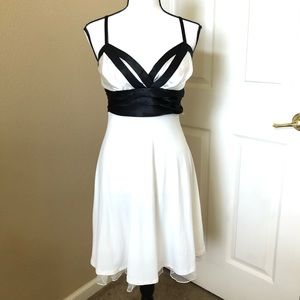 SEXY MISTRESS 🔥 B&W dress